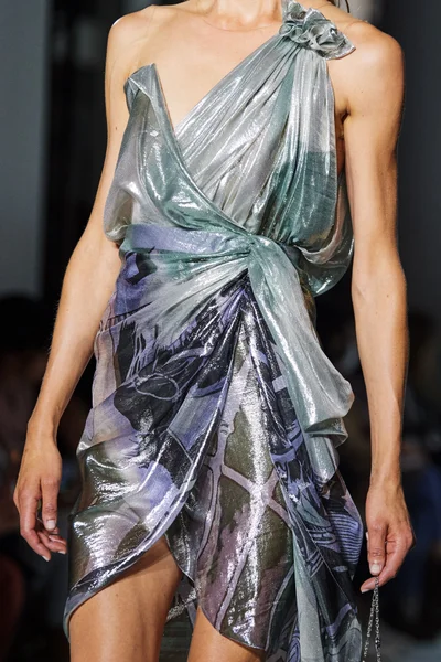Look 74